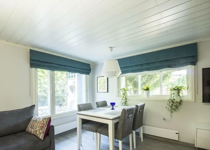 Airport Mint House Studio